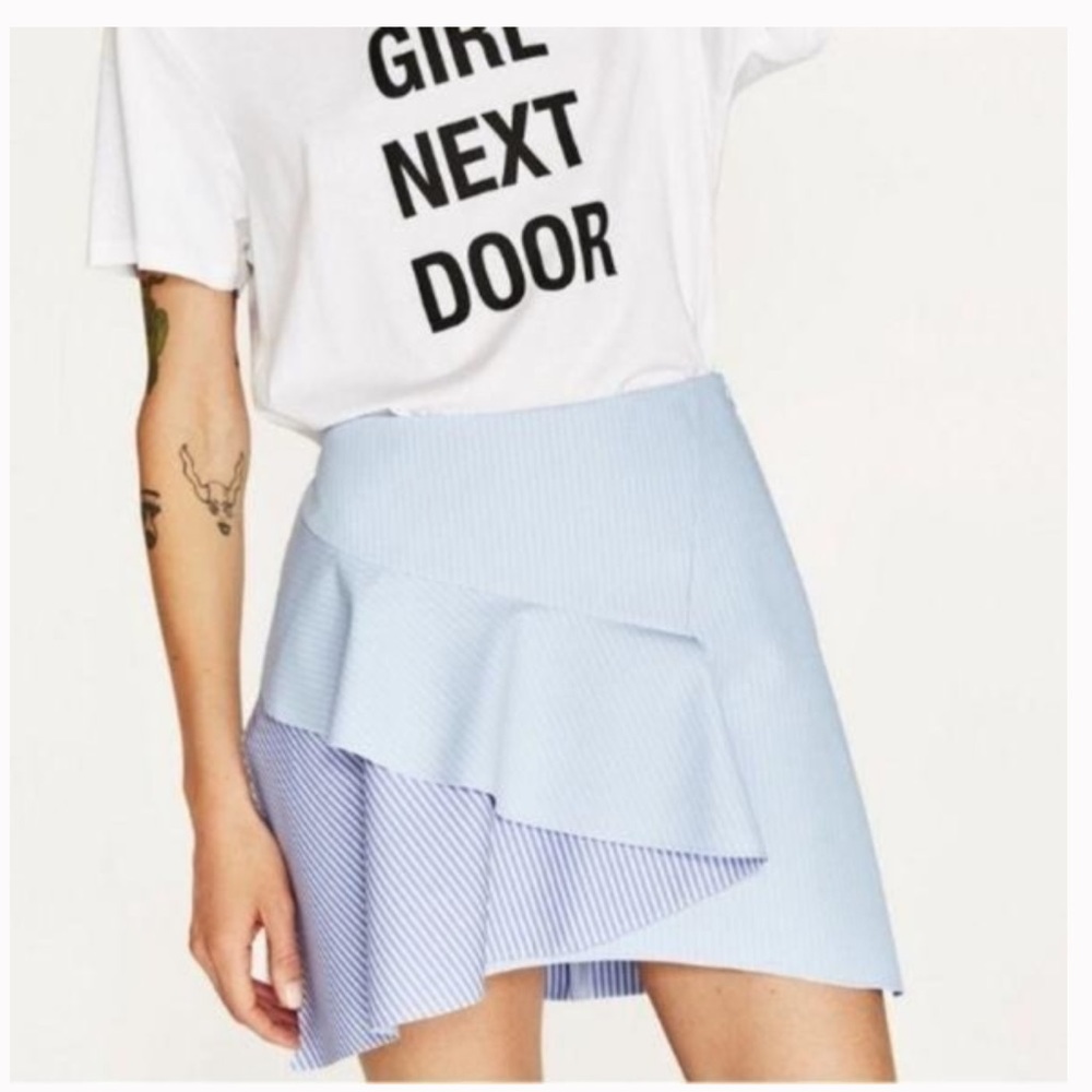 NWT Zara Striped asymmetric Ruffled mini skirt  M